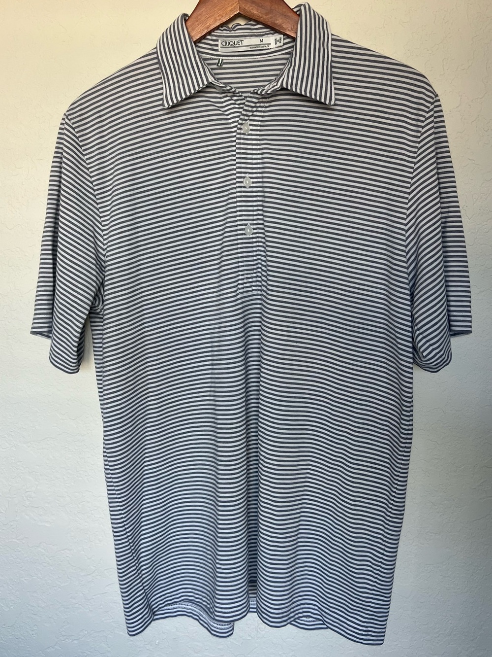 Criquet Men's Striped Polo Shirt M White Blue Short Sleeve Logo Preppy Austin